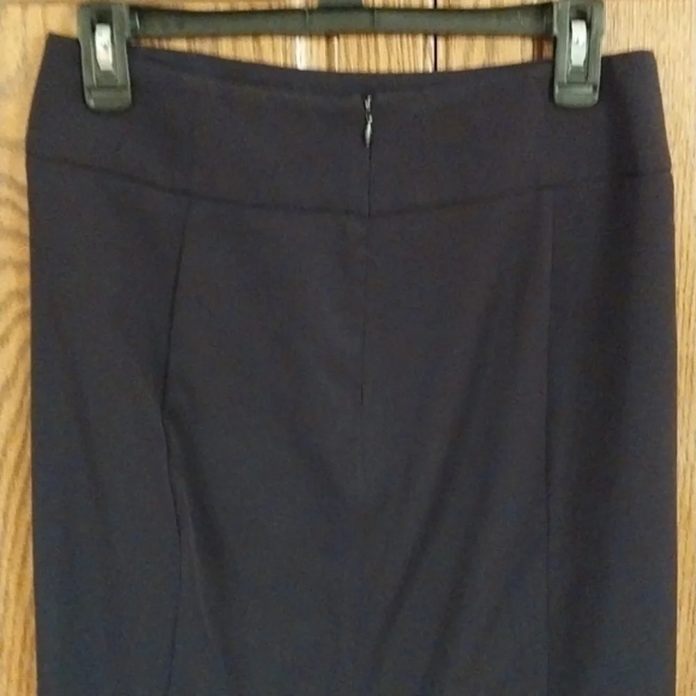 APT 9 Women's Black Pencil Skirt‎ Size 4 Knee Length Back Zip Poly Rayon Spandex